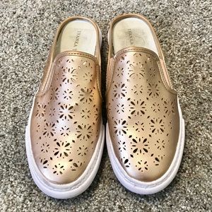 Ivanka Trump Rose Gold Slides